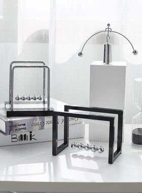 创意牛顿摆球混沌装饰品磁悬浮平衡装饰品家居客厅书桌电视橱柜小