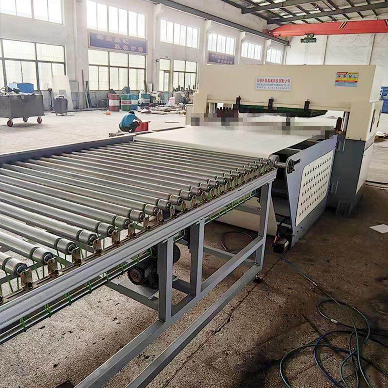 200吨液压裁切机地板模切下料机PVC海绵吸塑自动输送带四柱裁断机,淘宝优惠券,粉丝福利购,淘宝优惠卷