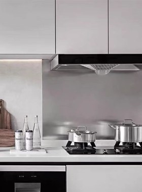 现代样板房间厨房饰品摆件橱柜砧板软装饰不锈钢锅具煎锅汤锅组合