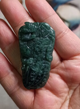 翡翠吊坠雕刻件手把件飘花貔貅