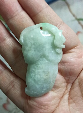 天然翡翠吊坠雕刻件手把件飘花