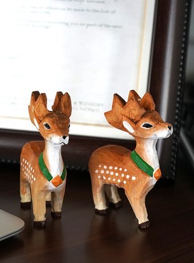 梅花鹿手工木雕小摆件可爱卡通木质雕刻公仔送学生桌面装饰品礼物