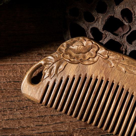 Intangible cultural heritage Changzhou comb Xingliang wood art sandalwood comb anti-static curly hair dense tooth comb household specialty gift box