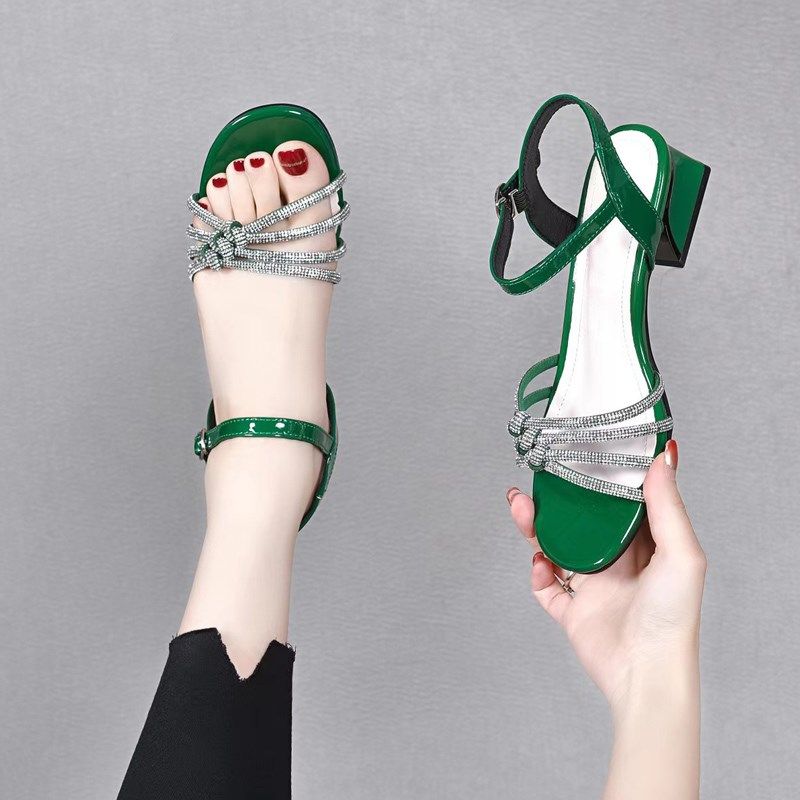 大码女鞋41-43i宽胖脚肥2025夏季新款牛漆皮时装风粗跟凉鞋15-803,淘宝优惠券,粉丝福利购,淘宝优惠卷