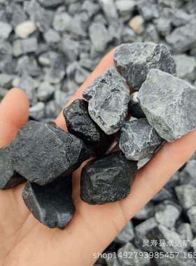 黑色砾石黑色水磨石石子园林景观黑色石子黑色碎石透水地坪黑石子