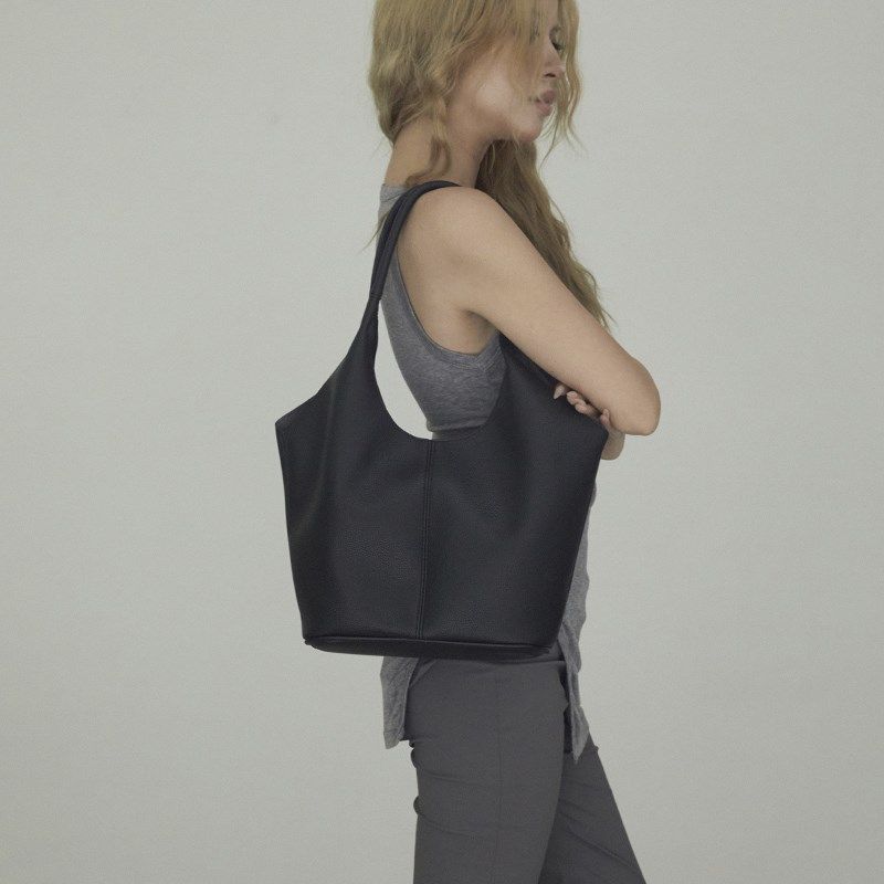 小众设计极简高i级感大容量单肩腋下包包女2025新款洋气手提水桶,淘宝优惠券,粉丝福利购,淘宝优惠卷