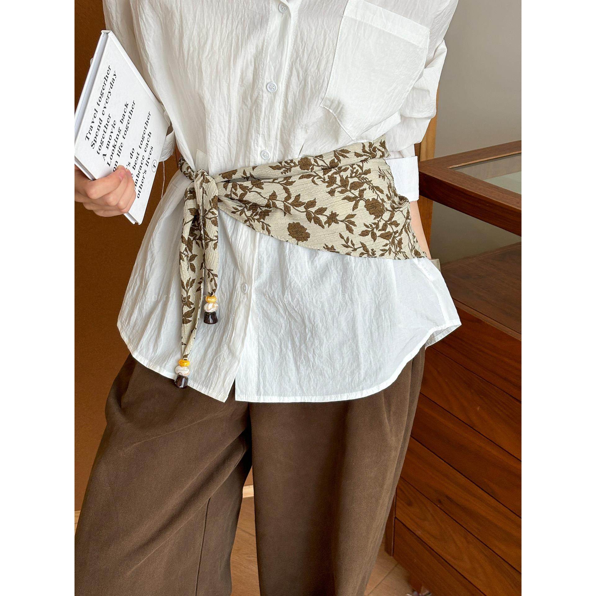 复古咖色三角巾女款秋冬百搭披肩围脖领巾2025新款文艺感围巾配饰,淘宝优惠券,粉丝福利购,淘宝优惠卷