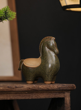 稀缺质感唐马茶宠摆件招财客厅玄关酒柜摆件陶瓷家用客厅办公茶桌