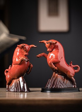 创意牛气冲天陶瓷红色牛摆件招财客厅办公室桌面装饰吉祥物礼品