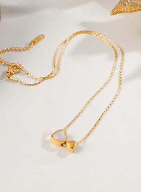法式轻奢白贝壳双爱心钛钢项链女极简风不对称心心相连精致锁骨链