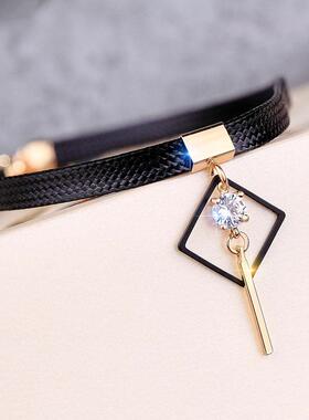 气质黑色仿水晶项链女简约锁骨链短款脖子饰品网红颈带轻奢