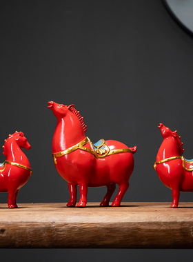 陶瓷唐马摆件招财工艺品