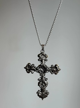 猩红祷告｜Gwu哥特红色十字架吊坠长款项链y2k暗黑甜酷辣妹颈链