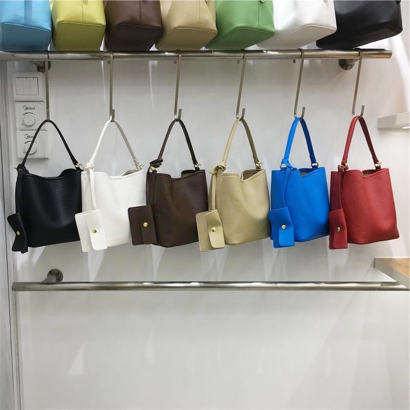 小脏柜 新款高级感简约荔枝纹软皮手提百搭通勤水桶包Y配斜挎小包,淘宝优惠券,粉丝福利购,淘宝优惠卷