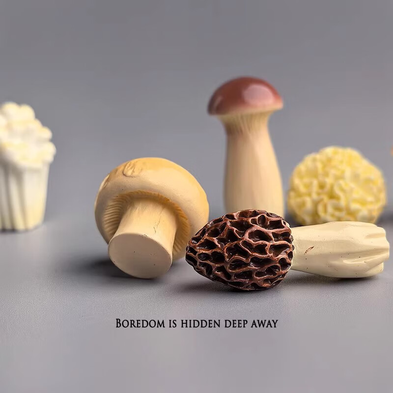 无聊了,摆几只可爱菌菇治愈电脑桌面日式工位办公桌小摆件仿真品 - 图3