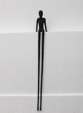 新中式黑色铸铁长腿人摆件样板房售楼部卧室书房客厅桌面玄关饰品