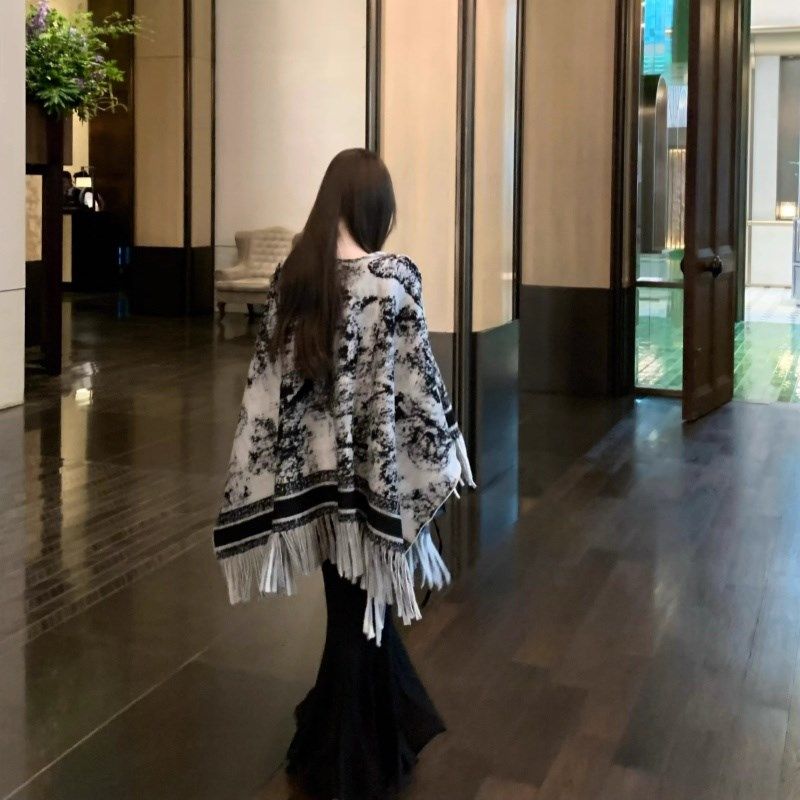2024新款水墨画披肩秋冬季百搭韩版G氛围感空调围巾女旅游保暖斗,淘宝优惠券,粉丝福利购,淘宝优惠卷
