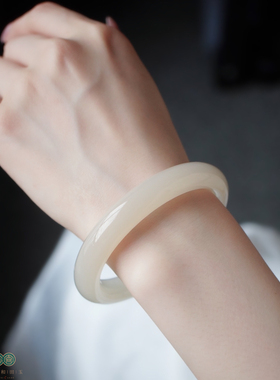 天然和田玉藕粉手镯粉雪糯叽叽