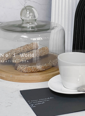 样板间厨房摆件饰品家居软u装搭配白色咖啡壶木砧板玻璃防尘蛋糕