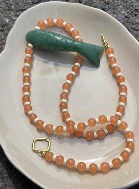 玉石手工雕刻贝壳项链小众设计度假风玛瑙白贝绿东陵石串珠锁骨链