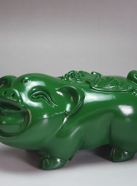 绿色木雕猪摆件实木质动物十二生肖猪家居客厅装饰红木工艺品