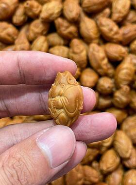 厂家红皮橄榄核雕十路财神橄榄手串老油核苏工文玩橄榄胡