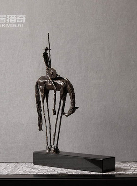 新中式陶瓷花瓶金属人物骑马摆件玄关客厅售楼样板间书房软装搭配