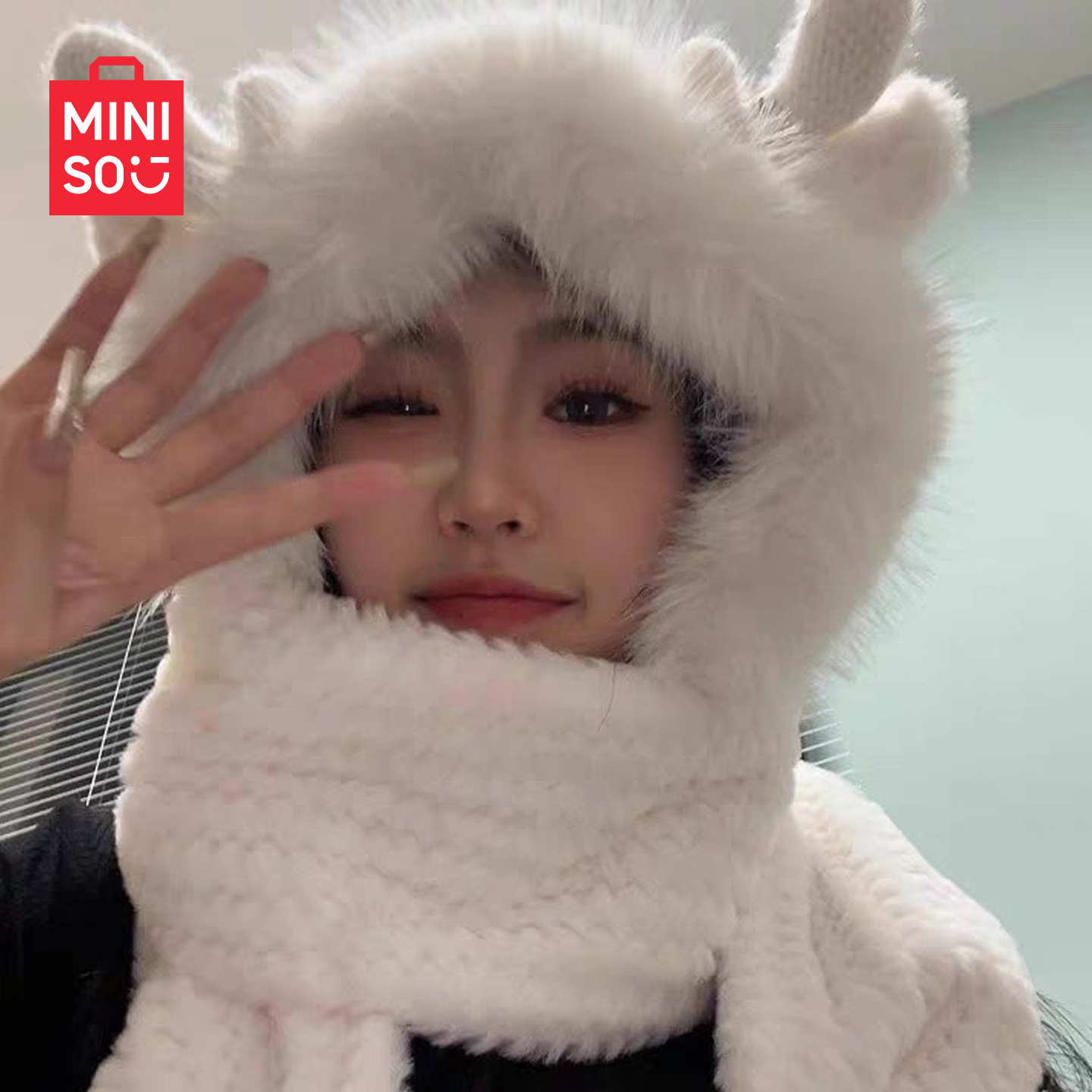 MINISO名创优品秋帽子围巾手套一体女保暖毛绒三件套可爱连帽百搭