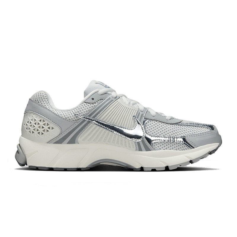 滔搏NIKE耐克男鞋ZOOM VOMERO 5运动休闲鞋IM2219-121,淘宝优惠券,粉丝福利购,淘宝优惠卷