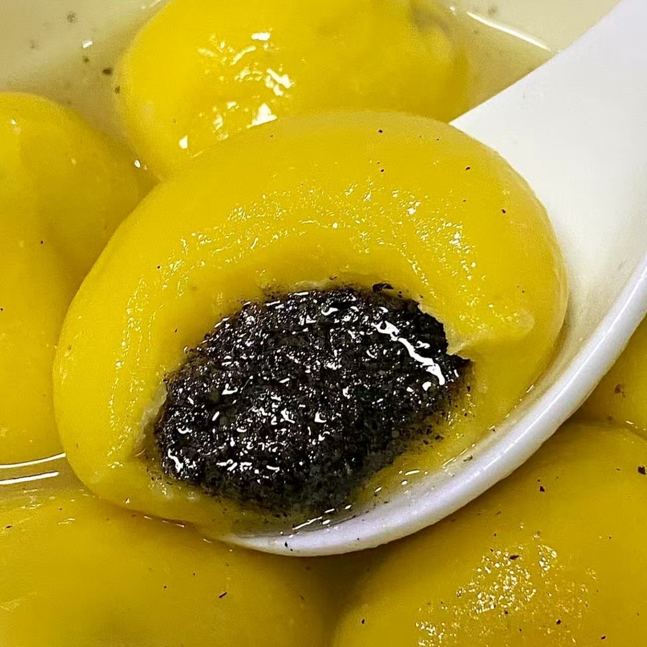 年货大黄米汤圆黑芝麻汤圆大黄米早餐半成品流心元宵速发A3