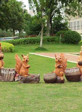 户外卡通松鼠雕塑幼儿园林庭院创意别墅动物花缸花盆造景装饰摆件