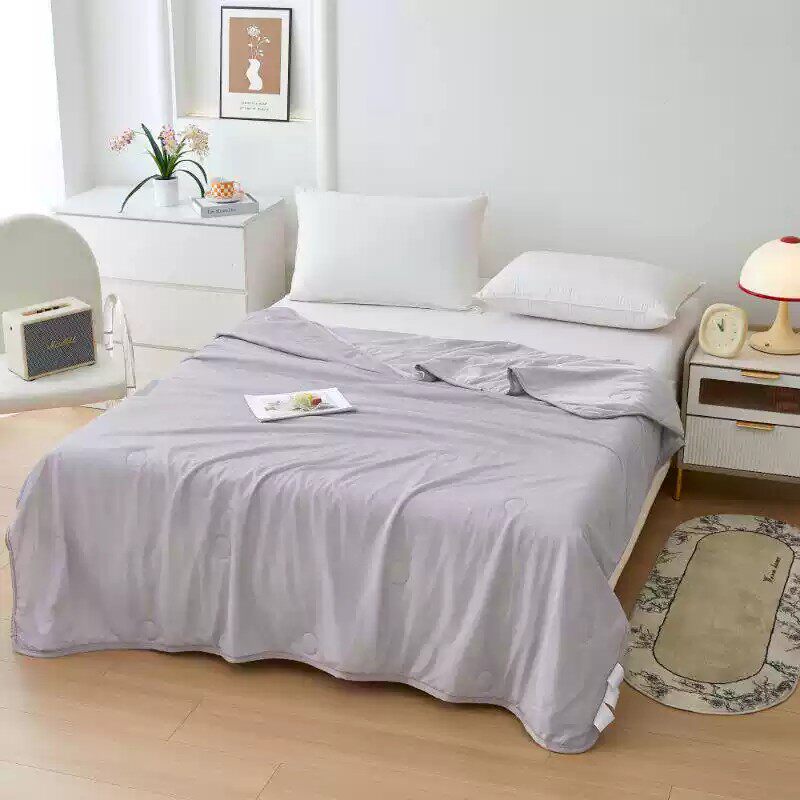 新网红爆款凉感丝冰淇淋轻奢风冰丝凉感空调被夏凉被学生被双人被