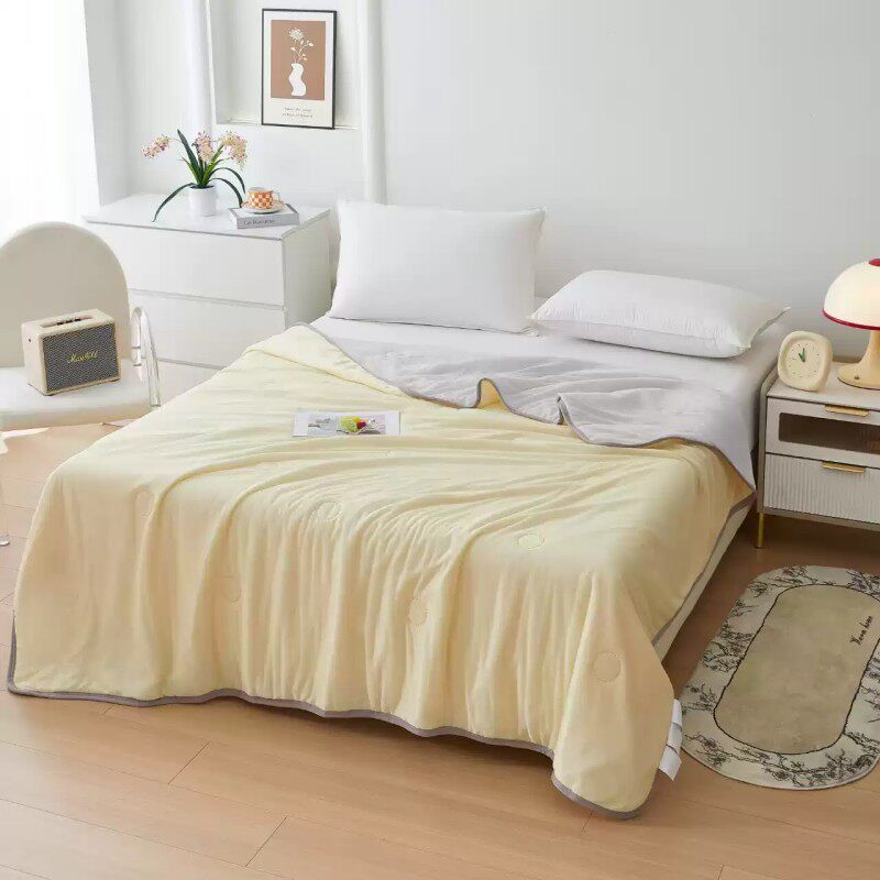 新网红爆款凉感丝冰淇淋轻奢风冰丝凉感空调被夏凉被学生被双人被