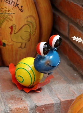 俏皮可爱户外铁艺小蜗牛挂饰摆件庭院幼儿园装饰小摆件