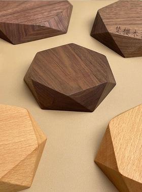 胡桃木装饰摆件小众模型手办木制展示台拍照道具手工艺品实木底座