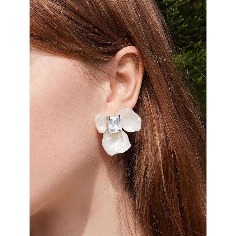 何方白鸢尾方糖耳环耳夹 赵今麦百搭简约气质明星 同款设计感银饰 - 图3