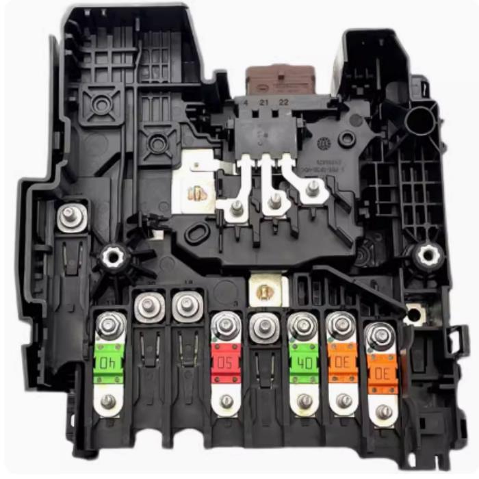 适用标致新款408 T93电瓶管理器BPGA电源管理保护模块继电器盒 - 图0