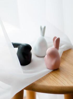 陶瓷可爱的黑色和白色的兔子创意家庭动物陈设桌面装饰饰品兔年新