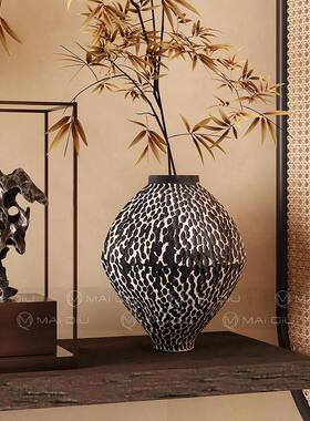 宋代美学样板间陶瓷摆饰高级感茶室玄关侘寂风茶桌搭配装饰品摆设