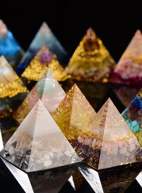 采购产品天然水晶金字塔男孩和女孩，创意高端无障碍豪华家居配件