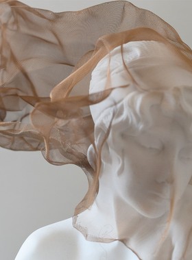 北欧轻奢金色面纱少女雕塑摆件样板房客厅玄关艺术感雕像软装饰品