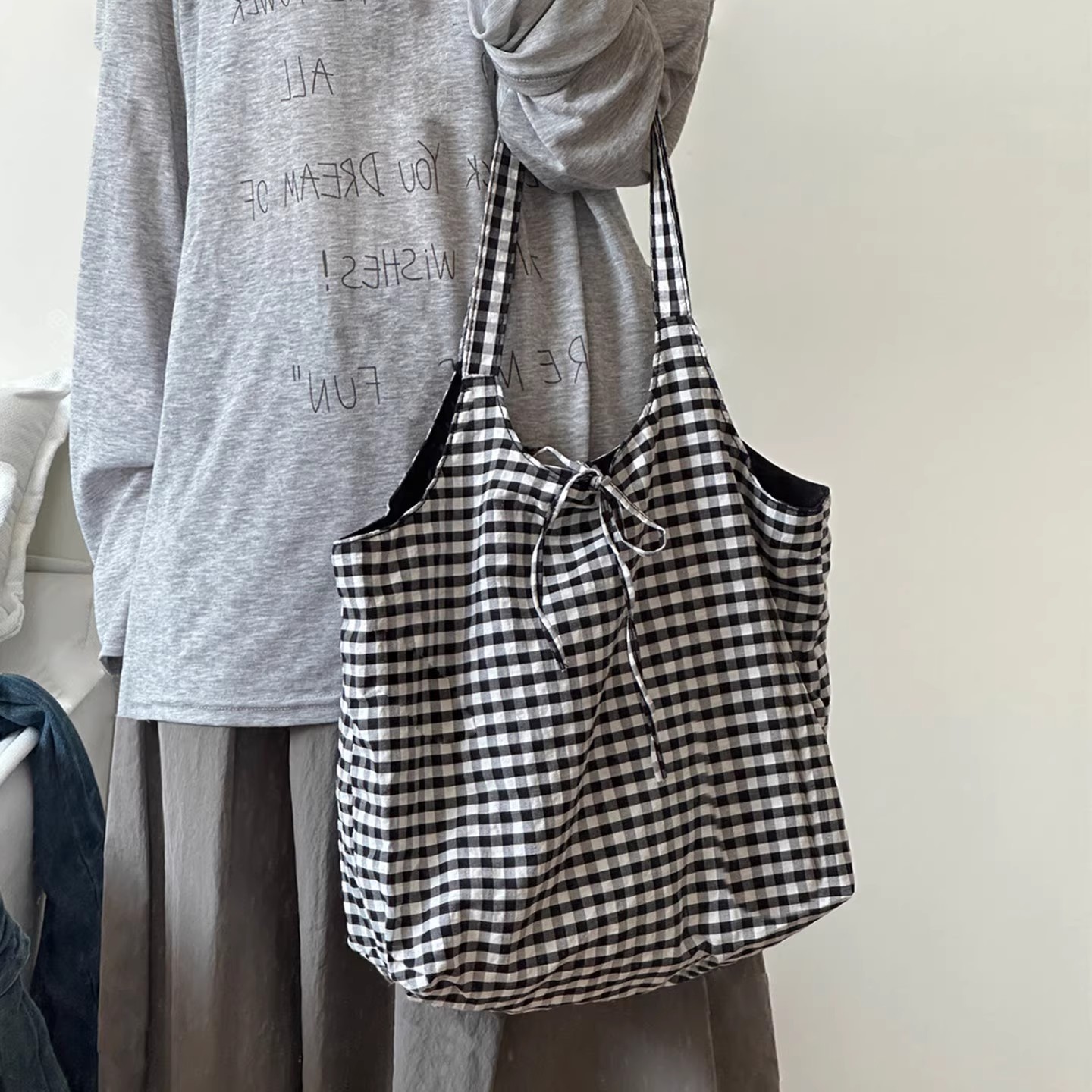 文艺百搭格子帆布双面包2025新款通勤外出手提包托特包抽绳布袋子 - 图0
