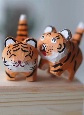 Joe的小作坊/指尖小木雕小老虎可爱桌面摆件纯手工雕刻生日礼物
