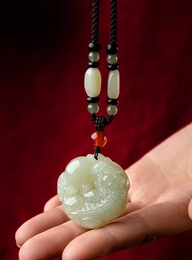 天然和田玉貔貅吊坠男女款