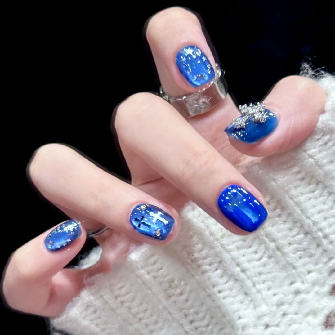 纯手工穿戴甲短款克莱因蓝猫眼克罗心美甲贴片高级感显白指甲贴片,淘宝优惠券,粉丝福利购,淘宝优惠卷