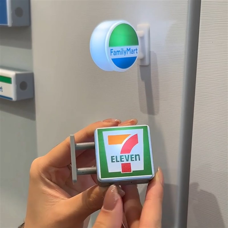 便利店系列冰箱贴磁贴发光711全家罗森咖啡厅灯牌展示牌灯箱模型 - 图2