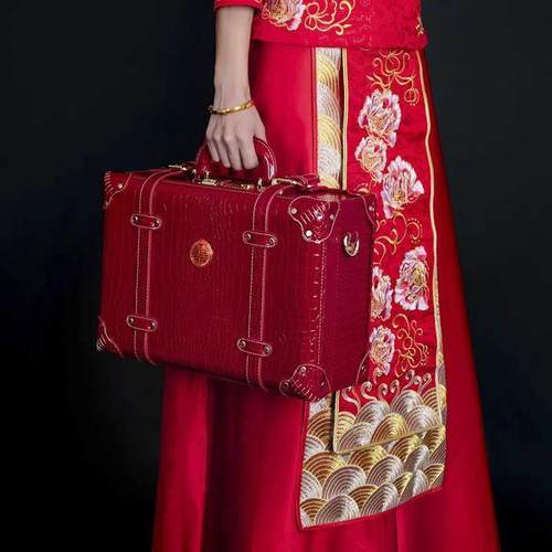 彩礼箱礼金箱新娘嫁妆结婚陪嫁箱子红色皮箱密码锁秀禾手提行李箱 - 图0
