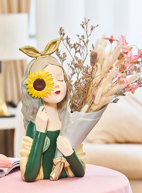 北欧捧花女孩摆件创意家居客厅电视柜装饰品N泡泡女生日礼物轻奢