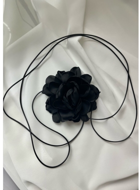 脖颈立体黑色花朵飘带项链饰品