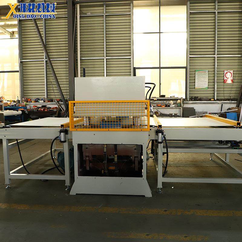 厂家供应精密四柱裁断机全自动皮带送料裁断机面膜卷材下料机,淘宝优惠券,粉丝福利购,淘宝优惠卷